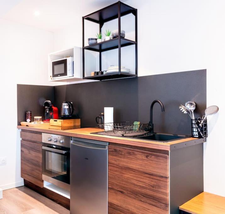 Easyhome L'Industriel Dunkirk Bagian luar foto